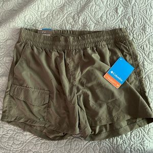 NWT Columbia silver ridge pull on shorts size M